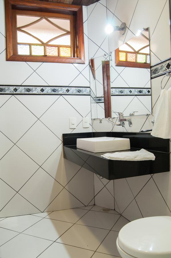 Refron Du Mar Pousada Парати Екстериор снимка
